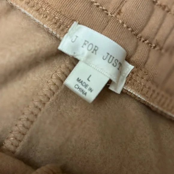 Cropped hoodie and shorts set - Picture 4 of 7